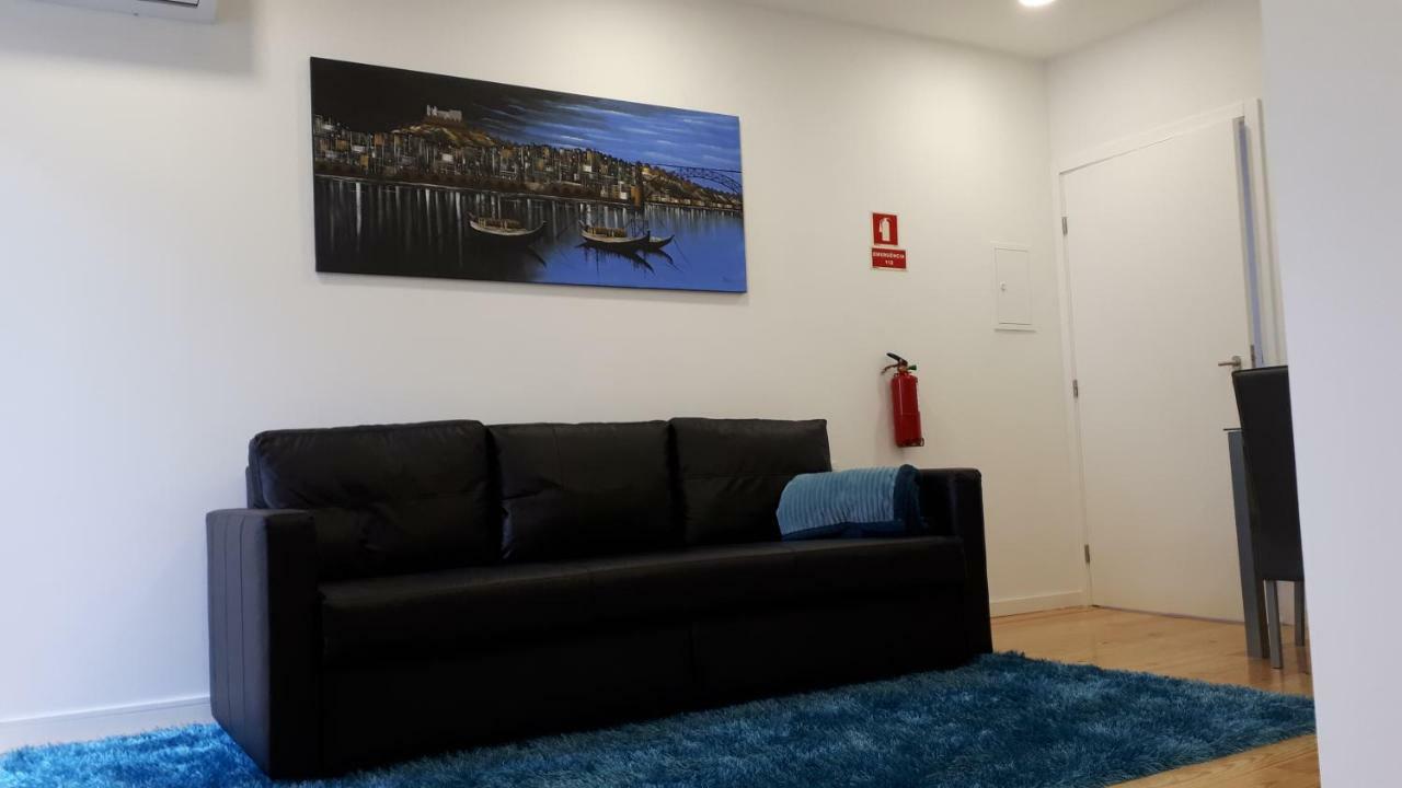Appartamento TMB (Train / Metro& Bus ) Oporto Station House Esterno foto